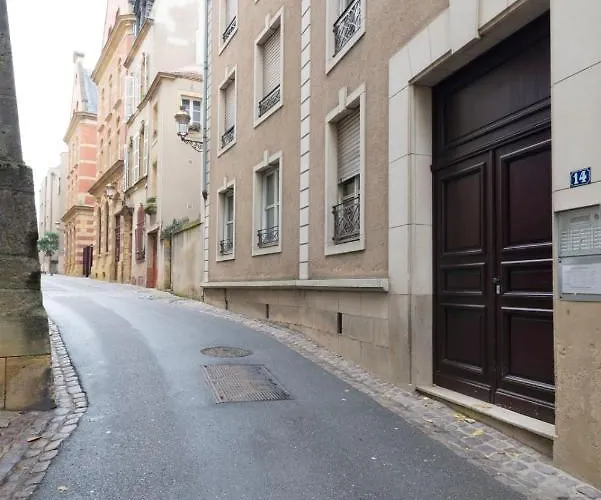 Le Chevremont Apartment Metz